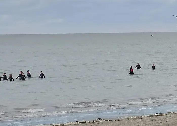 Les Bains De 펜션 르크로토이